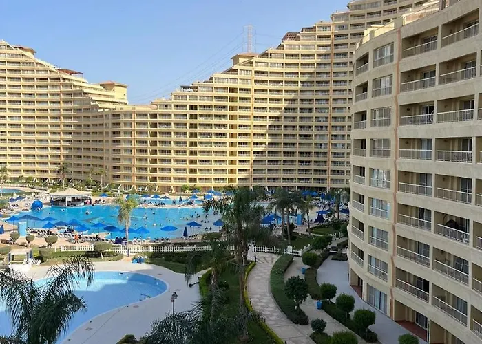 Porto Sokhna Pyramids Sea View Families Apartment